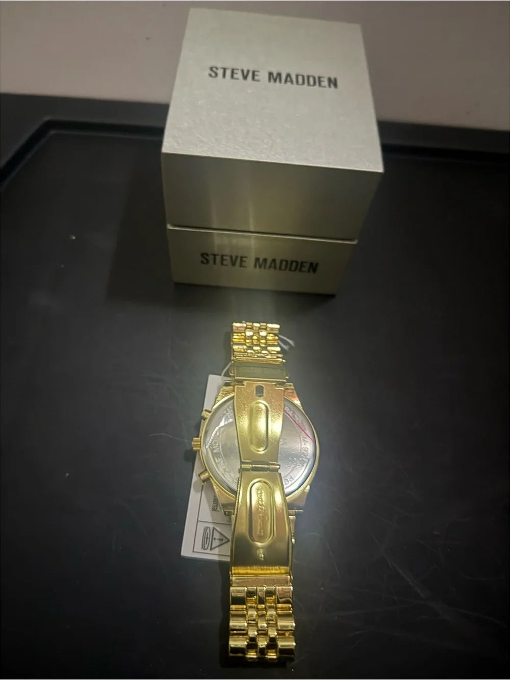 Steve Madden gold tone